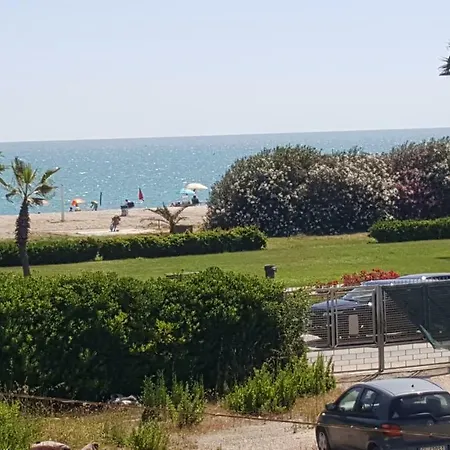 Lungomare Centro Apartment Porto SantʼElpidio